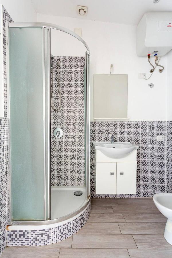 Frank'S House - Appartamento Con Terrazzo In Centro Palermo Exteriör bild